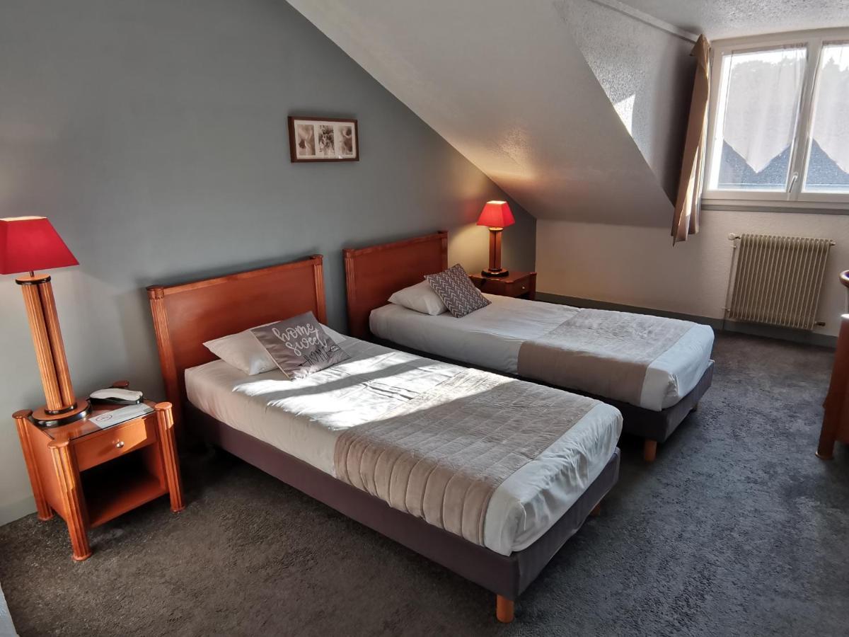 Logis Hotel Le Cerf Бриар Экстерьер фото