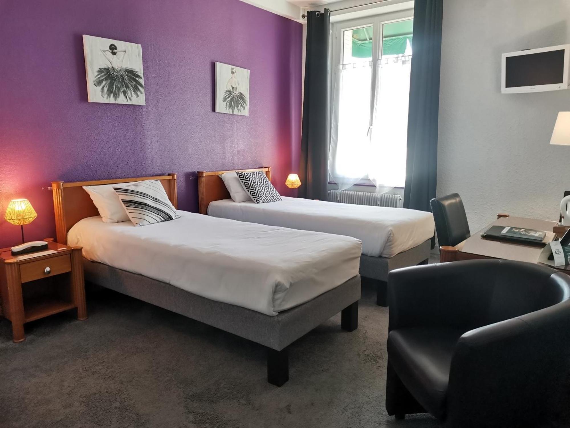 Logis Hotel Le Cerf Бриар Экстерьер фото